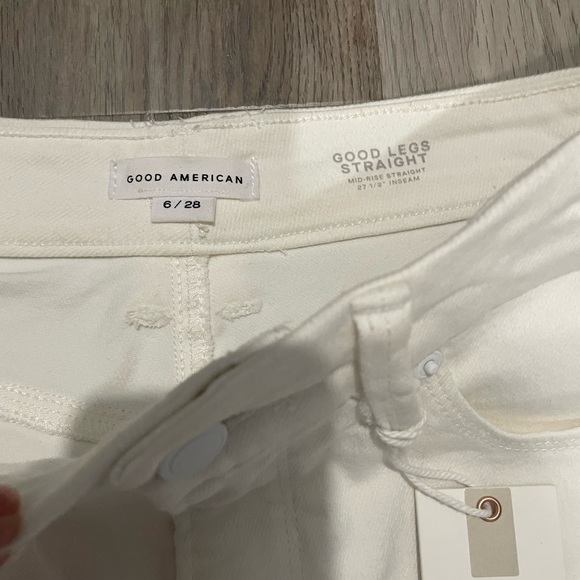 Good American Straight Leg White Jeans - Picture 7 of 10